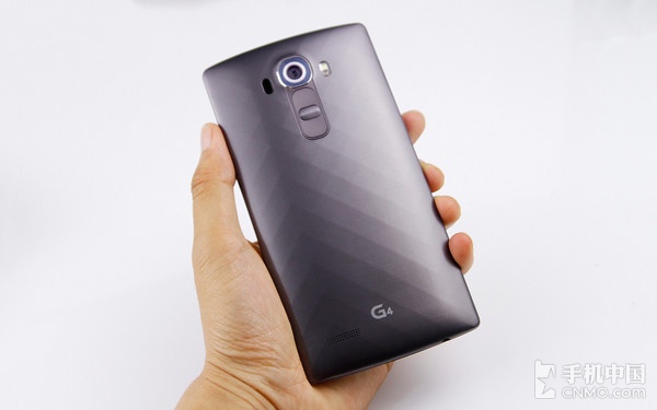 獨特的纖薄微彎曲設(shè)計_LG G4第4張圖