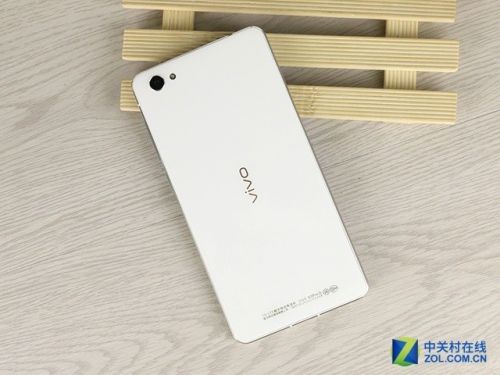 5.2英寸最美手機(jī) vivo X5Pro首發(fā)價(jià)2698 