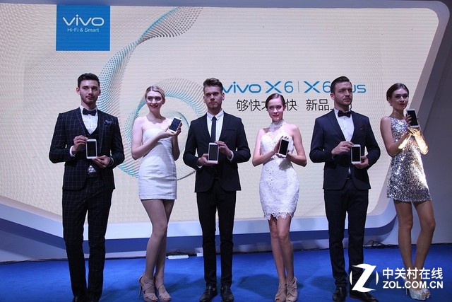 vivoX6&X6Plus正面均采用2.5D弧面玻璃，背面使用金屬一體化機身設計，且金屬占比達了業(yè)內最高的98.3%。