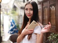 TCL樂(lè)玩2C金色版圖賞 簡(jiǎn)約不凡的設(shè)計(jì)，