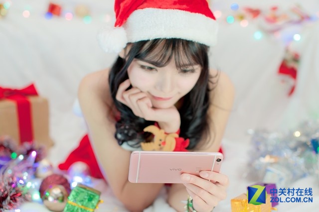 萌妹紙攜vivo X6&X6Plus陪你過(guò)圣誕