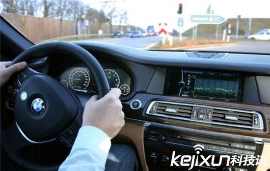 無人駕駛汽車已經(jīng)out了！汽車大變革黑科技大盤點(diǎn)
