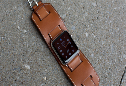 愛(ài)馬仕定制版Apple Watch今日官網(wǎng)開(kāi)賣(mài)：1100美元起