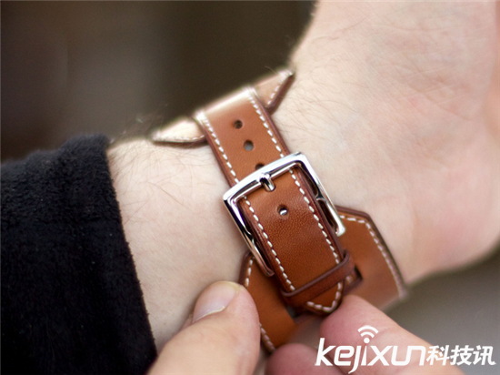 愛(ài)馬仕定制版Apple Watch今日官網(wǎng)開(kāi)賣：1100美元起