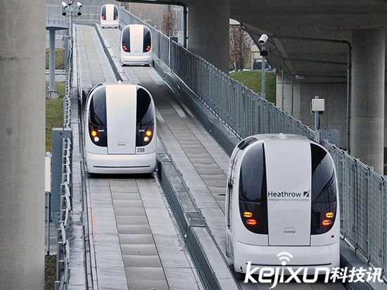荷蘭人測(cè)試無(wú)人駕駛大巴笑哭了  車只跑了200米