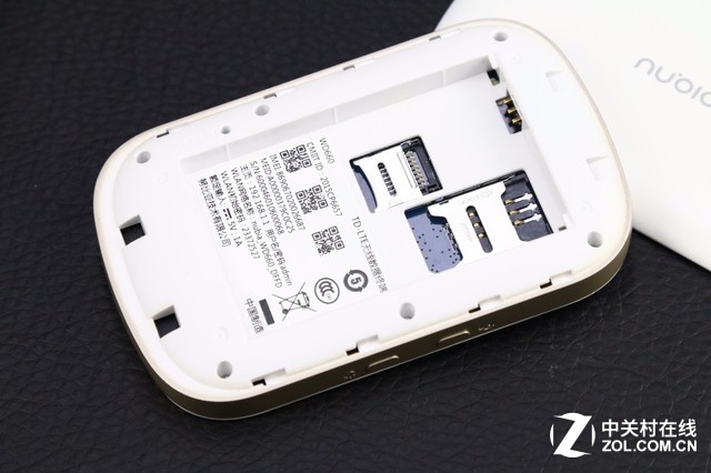 功能全面信號穩(wěn)定 nubia MIFI路由圖賞