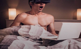 AV公司改拍VR小電影了？VR圖謀顛覆色情業(yè)