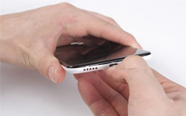 360手機(jī)N4做工如何？360手機(jī)N4拆機(jī)圖解評(píng)測(cè)
