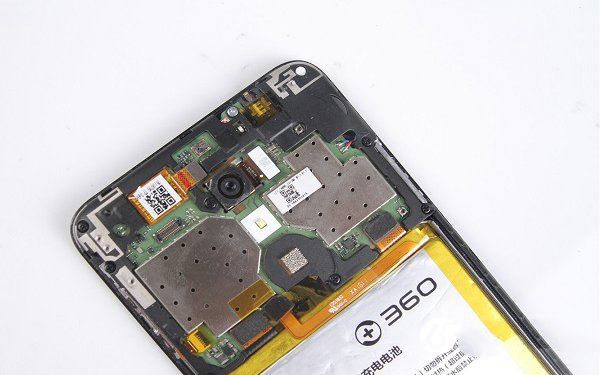360手機(jī)N4做工如何？360手機(jī)N4拆機(jī)圖解評(píng)測(cè)