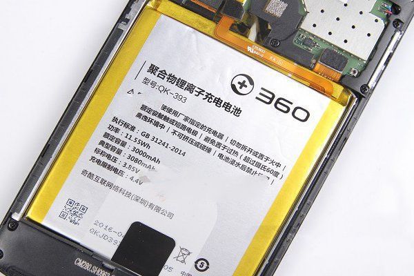 360手機(jī)N4做工如何？360手機(jī)N4拆機(jī)圖解評(píng)測(cè)