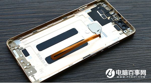 榮耀V8做工怎么樣？榮耀V8拆機(jī)圖解評(píng)測(cè)