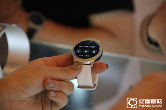 妹子也能戴了！Ticwatch 2現場圖賞：小巧時尚