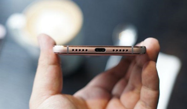 iPhone有必要會(huì)取消3.5mm耳機(jī)接口嗎？