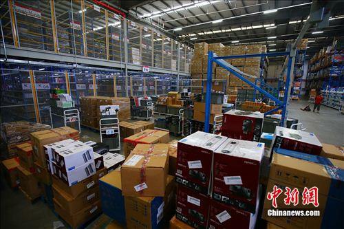 電商死磕618促銷戰(zhàn)：逢節(jié)必掐 價(jià)格戰(zhàn)不再唯一