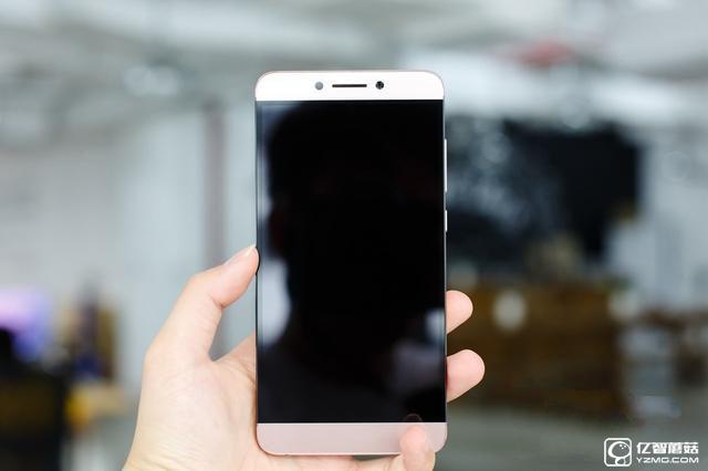 華為P9 Plus/ 樂視樂Max 2對比評測：是遇上強敵 更有誠意！