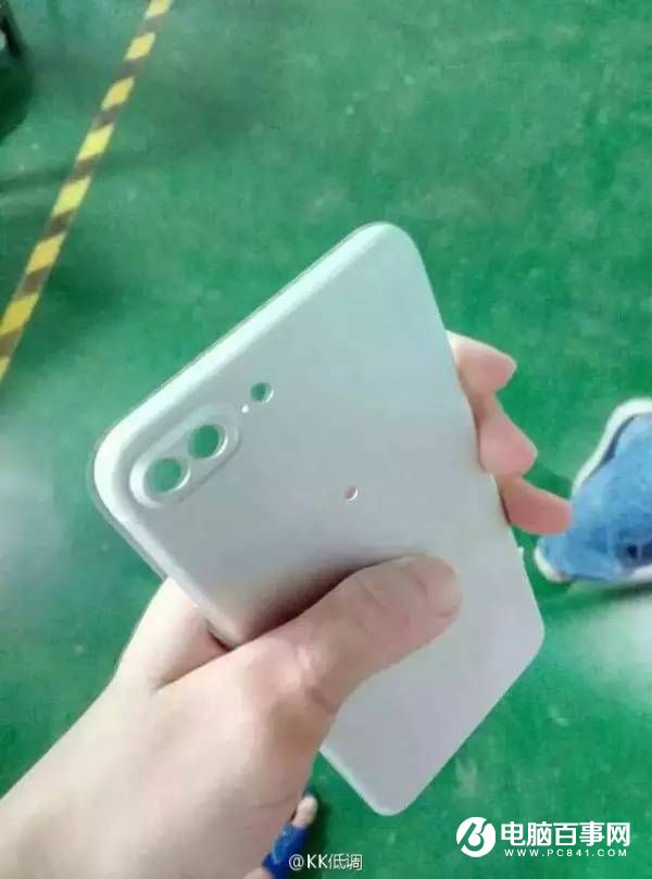 Pro版被砍掉 iPhone7 Plus半成品實(shí)拍