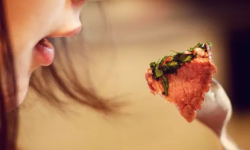 不用嘴就能品嘗美味？讓VR幫你實(shí)現(xiàn)