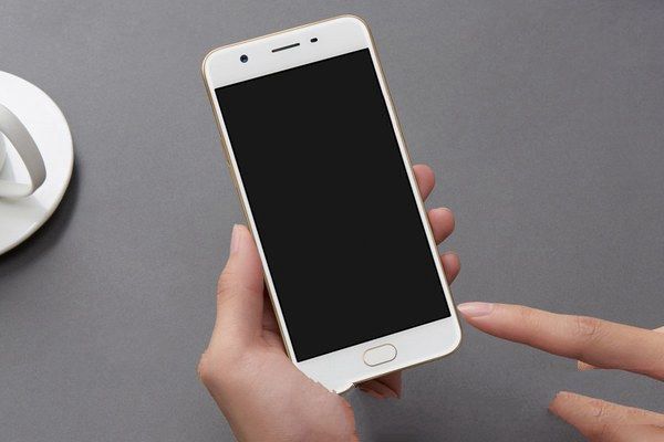 OPPO A57好看嗎 外觀顏值評(píng)測(cè)