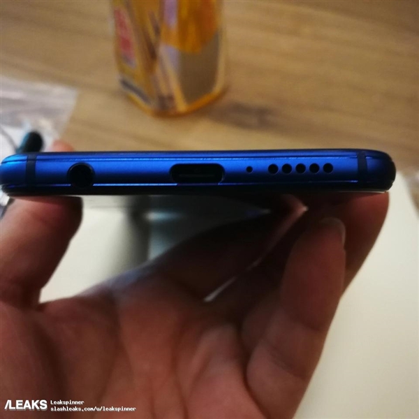 iPX側目！華為nova 3e真機360°曝光：雙玻璃劉海屏