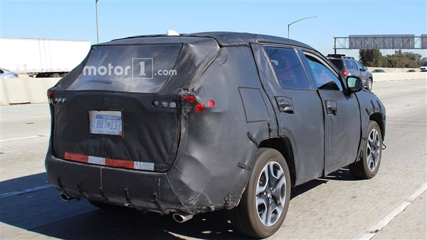 更陽剛！豐田發(fā)布新一代RAV4預(yù)告圖：2019年國(guó)產(chǎn)上市