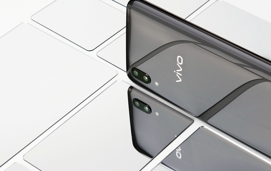 雙面玻璃質(zhì)感回歸 vivo X21開箱圖賞