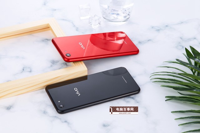 vivo Y83和X21哪個好？vivo X21和vivo Y83區(qū)別對比