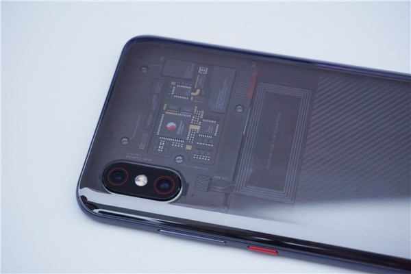 小米8透明探索版配置怎么樣 小米8透明探索版參數與圖賞