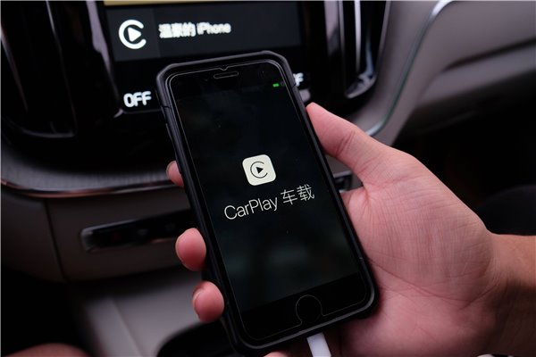 蘋果CarPlay支持第三方導(dǎo)航，我們體驗(yàn)了百度地圖