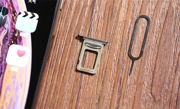 iphone XS max怎么裝卡/插卡？iphone XS max安裝SIM卡教程