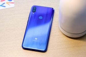 OPPO A系列新機曝光：定位千元機，配置4100毫安大電池！