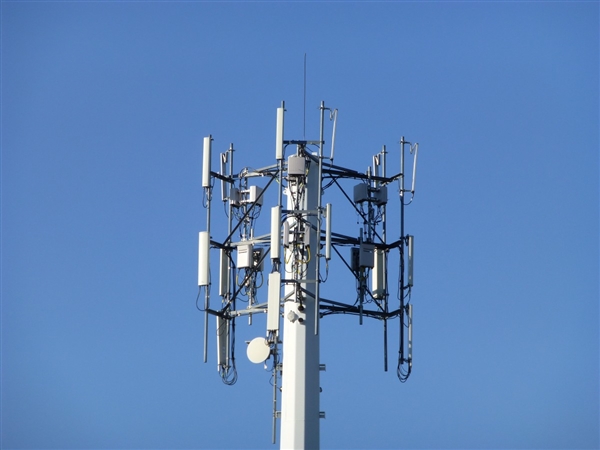 三大運營商11月運營數(shù)據(jù)對比：移動4G、寬帶一騎絕塵